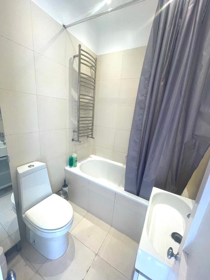 Sunny 2 Bedroom, 2 Bathroom Apartment With Roof Terrace ลอนดอน ภายนอก รูปภาพ